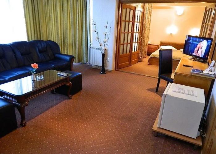 Dalin Hotel