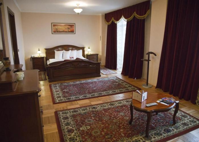 Phoenicia Grand Hotel