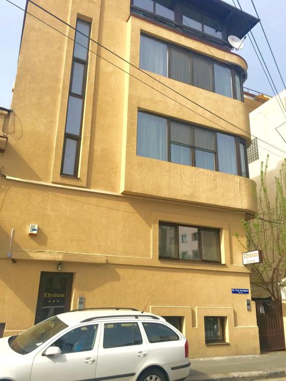 фото Elysium Accommodation