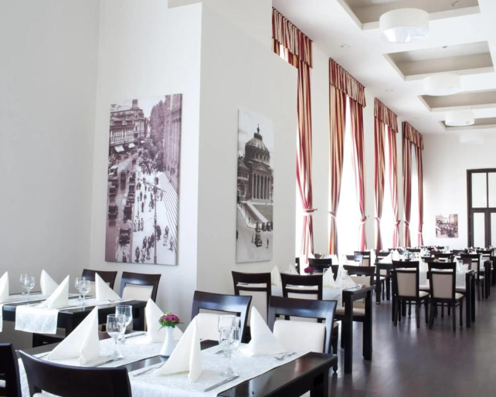фото Europa Royale Bucharest