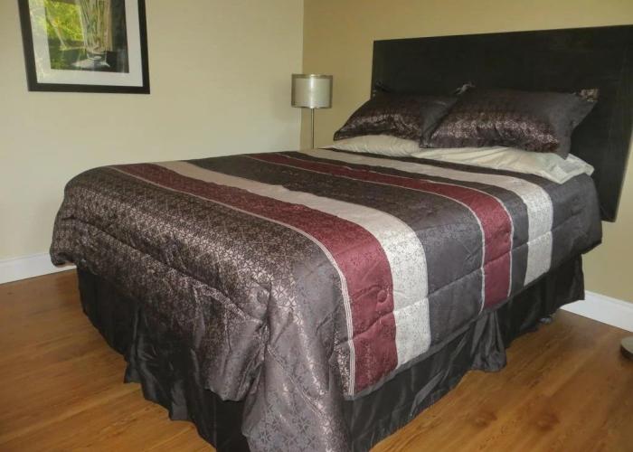Fundy Line Motel