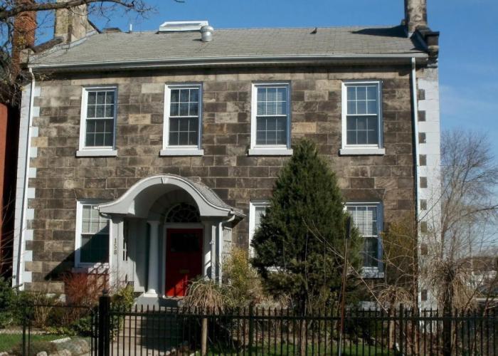Pring Guesthouse - Hostel