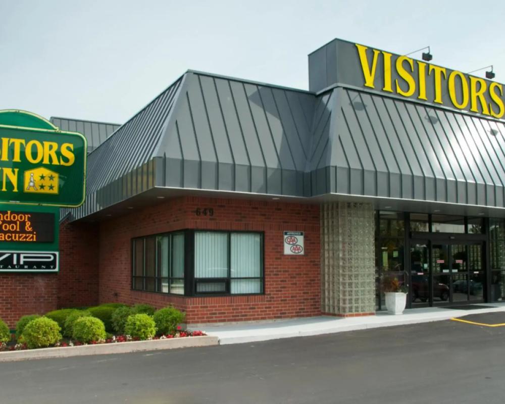 фото Visitors Inn
