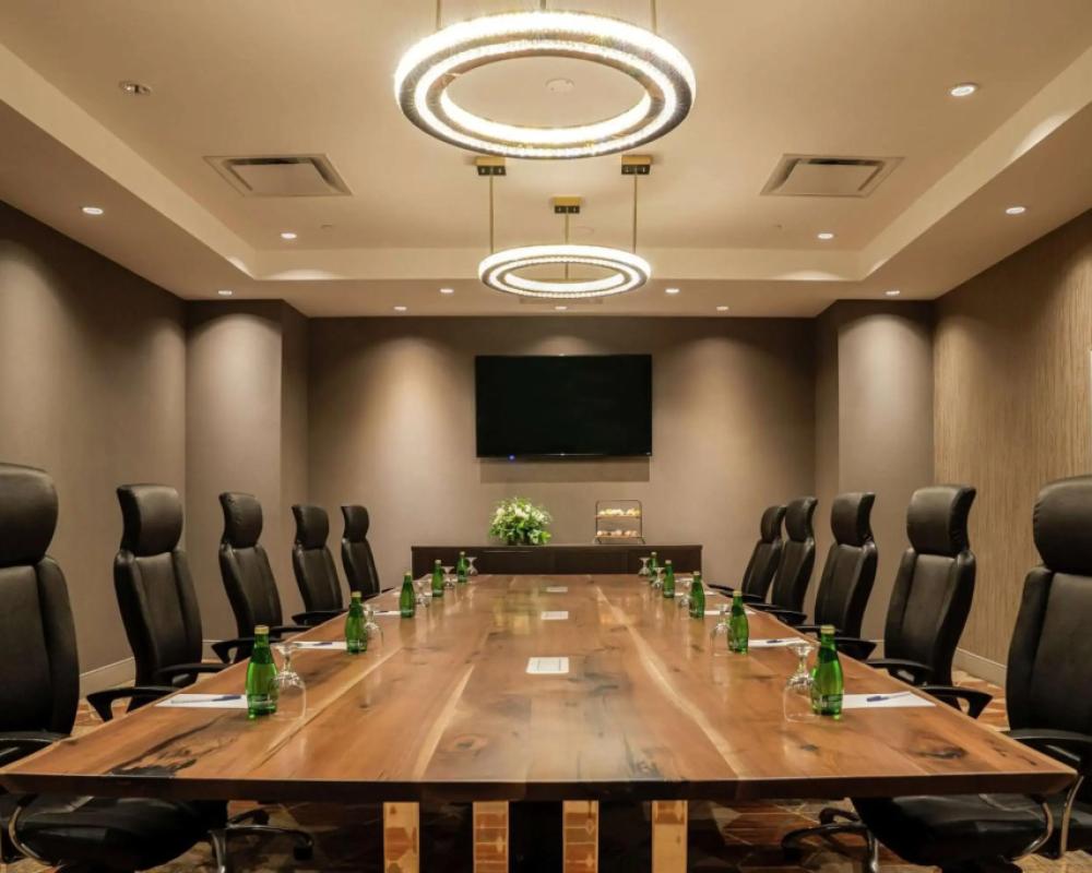 фото DoubleTree by Hilton Kitchener