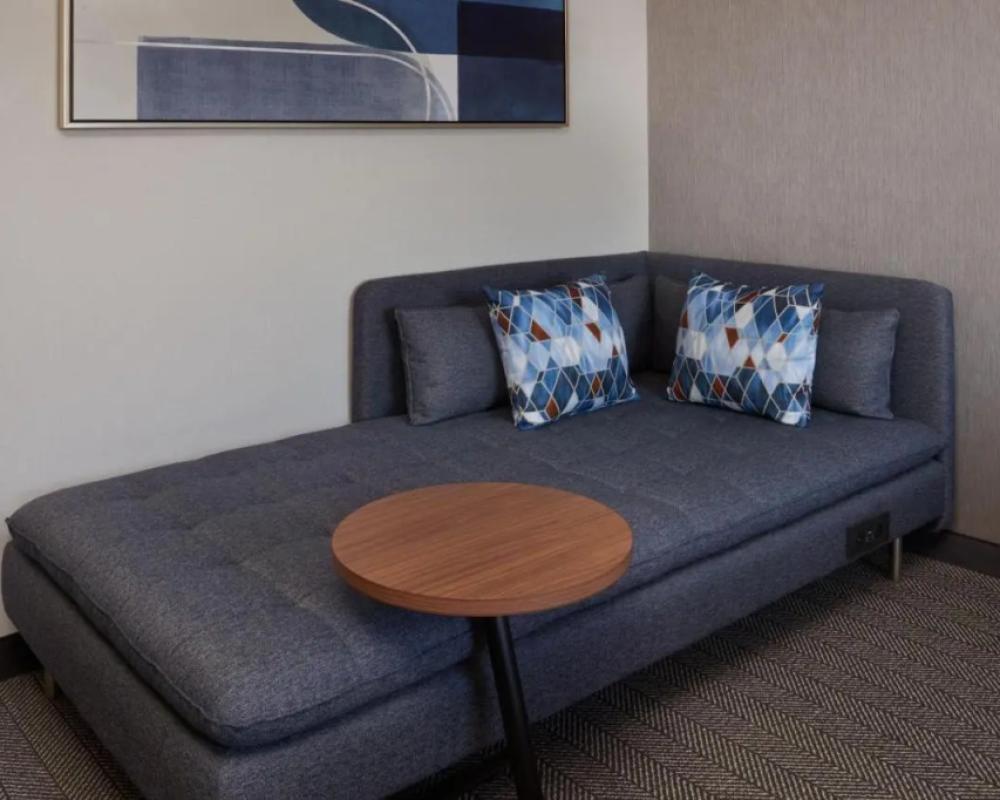 фото Courtyard by Marriott Kitchener