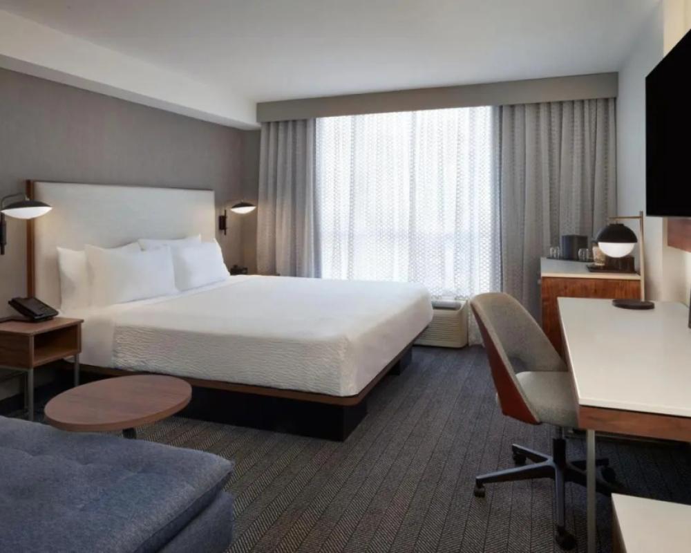 фото Courtyard by Marriott Kitchener