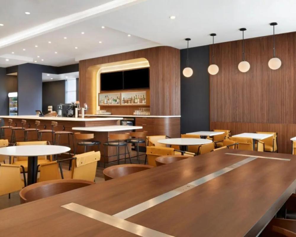 фото Courtyard by Marriott Kitchener