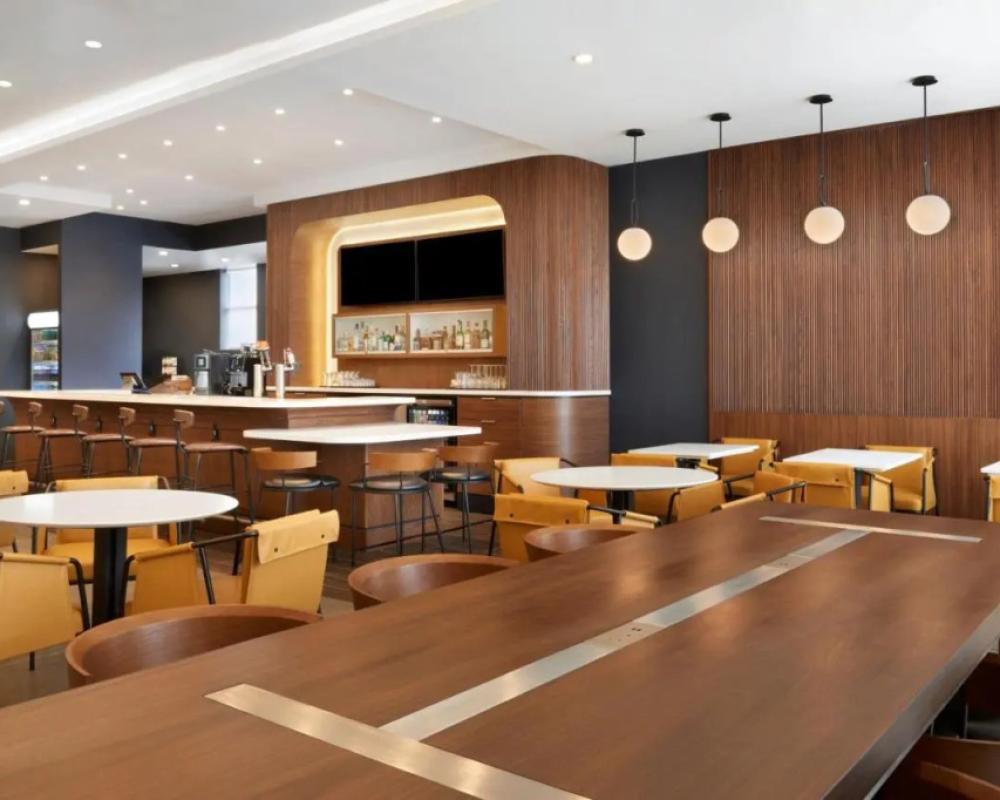 фото Courtyard by Marriott Kitchener