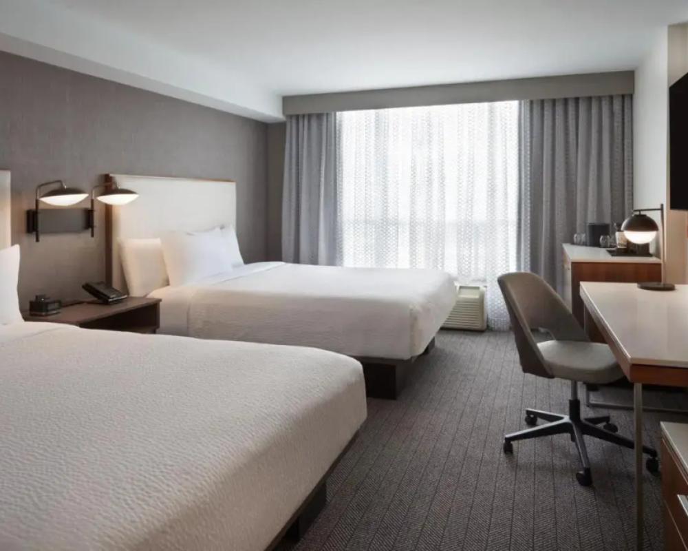фото Courtyard by Marriott Kitchener