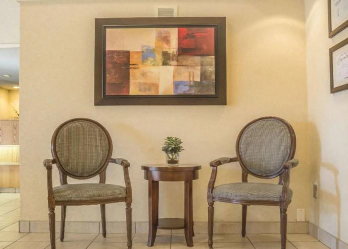 Comfort Suites London