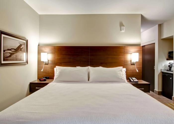 Best Western London Airport Inn & Suites