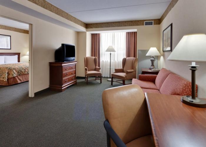 Country Inn & Suites by Radisson London South