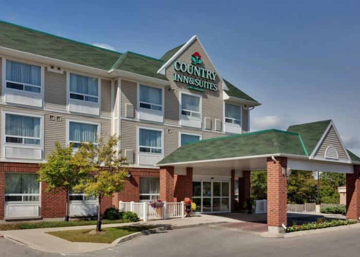 Country Inn & Suites by Radisson London South