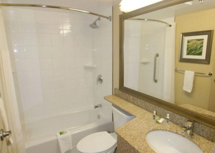 Holiday Inn Express & Suites Fredericton by IHG