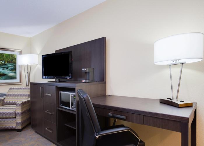 Holiday Inn Express & Suites Fredericton by IHG