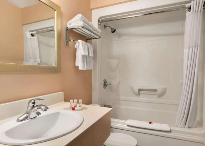 Days Inn by Wyndham Fredericton