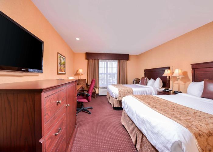 Best Western Plus Fredericton Hotel & Suites