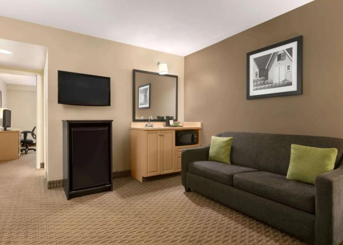 Travelodge Suites by Wyndham Moncton
