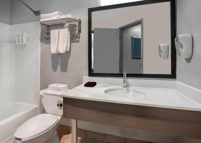 Days Inn & Suites by Wyndham Moncton