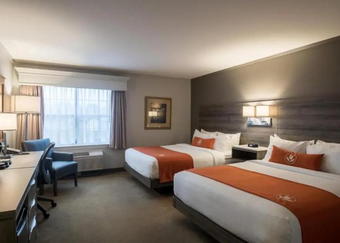 Amsterdam Inn & Suites Moncton