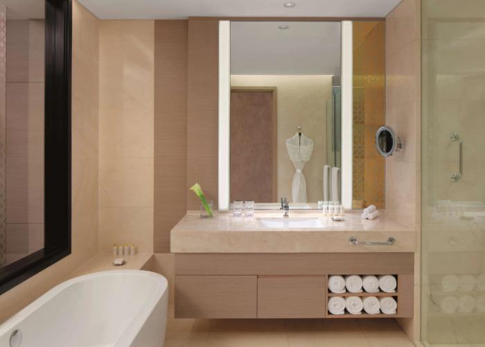Radisson Collection Muscat, Hormuz Grand