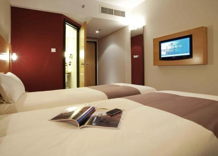 ibis Muscat