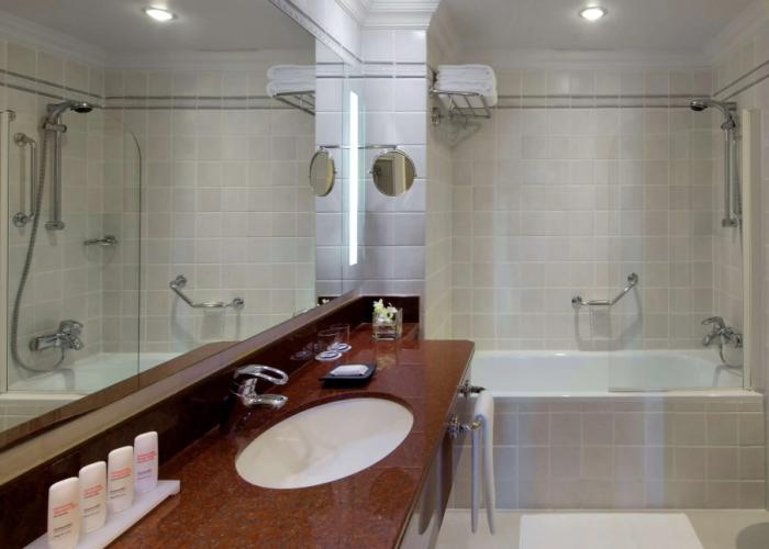 Radisson Blu Hotel, Muscat