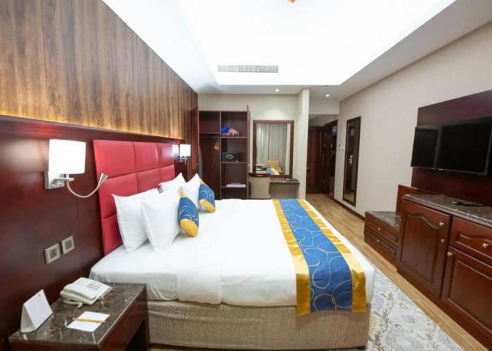 Ramee Guestline Qurum Hotel