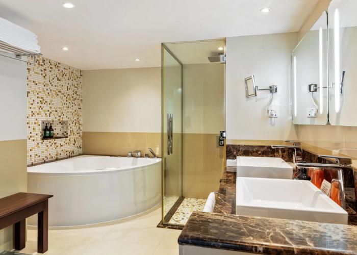 Crowne Plaza Muscat by IHG