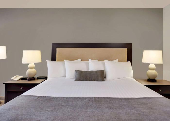 Ramada by Wyndham Kamloops
