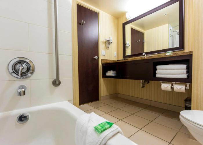 Holiday Inn Hotel & Suites Kamloops by IHG