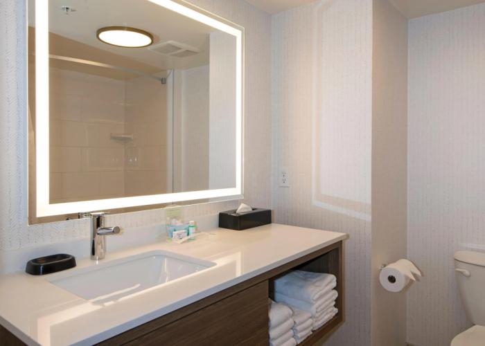 Holiday Inn Hotel & Suites Kamloops by IHG