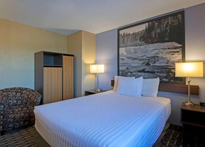 Super 8 by Wyndham Kamloops On The Hill