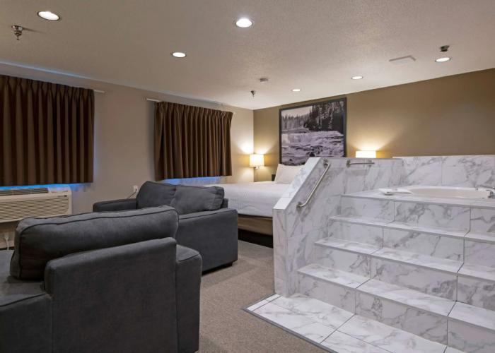Super 8 by Wyndham Kamloops On The Hill