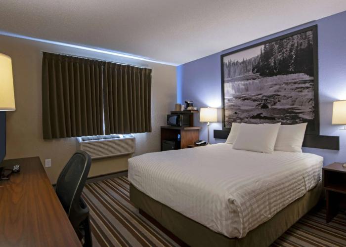 Super 8 by Wyndham Kamloops On The Hill
