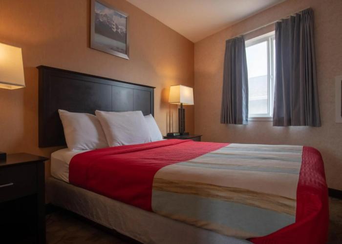 Best Budget Inn and Suites