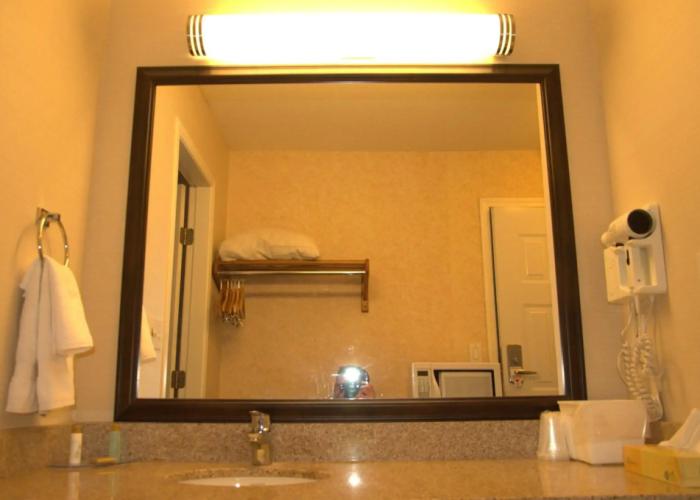 Best Budget Inn and Suites