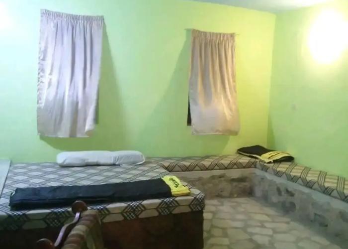 Trajan Guest House - Hostel