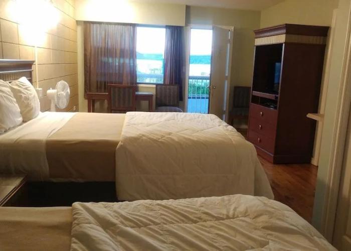 Big Rock Motel
