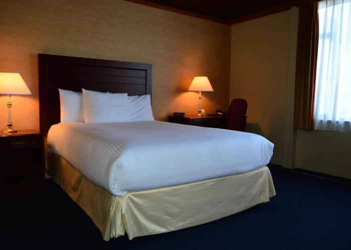 Coast Discovery Inn