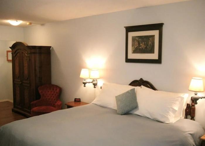 Heron's Landing Hotel