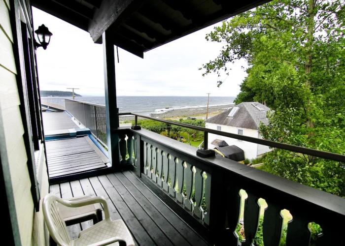 Heron's Landing Hotel