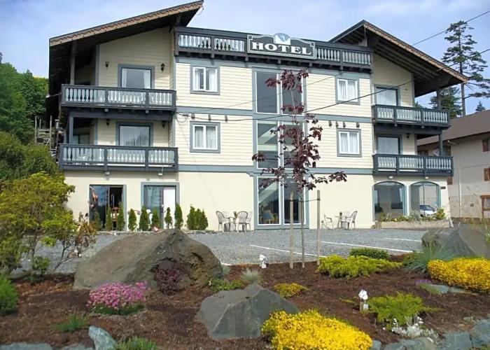 Heron's Landing Hotel