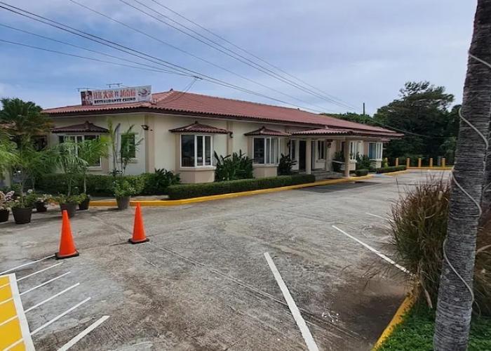 Mi Casa Asi de Grande