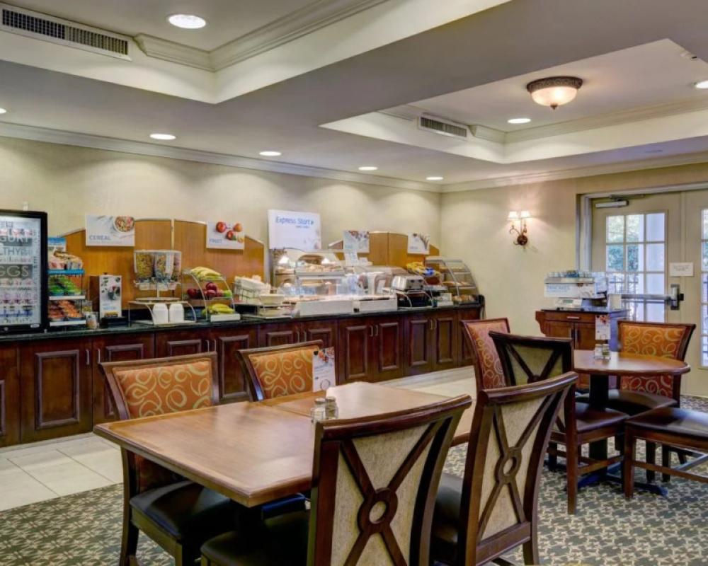 фото Holiday Inn Express & Suites Flowood by IHG