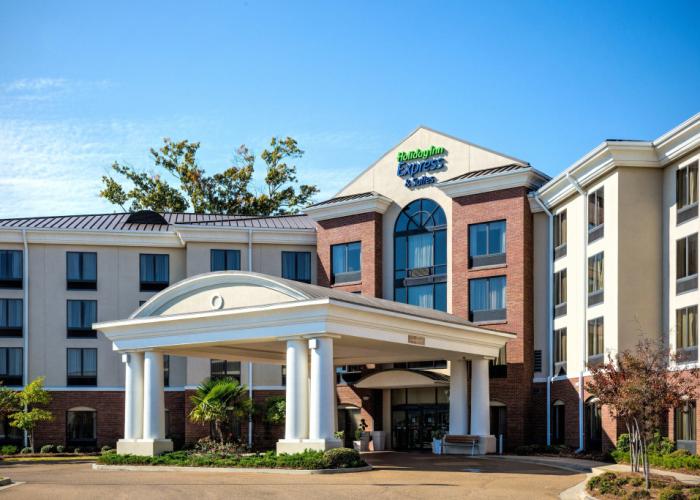 Holiday Inn Express & Suites Flowood by IHG
