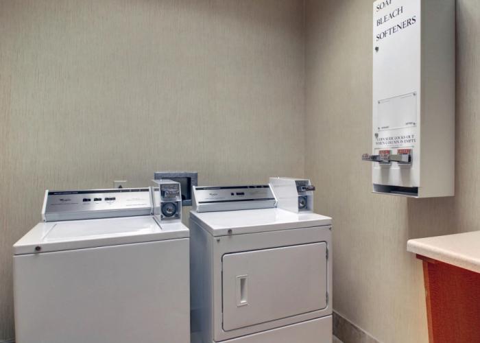 Comfort Suites Airport