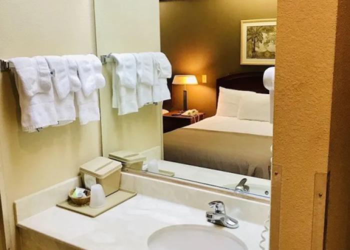 America's Best Inn and Suites Flowood
