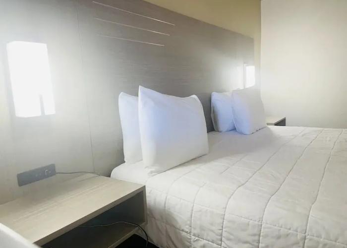 America's Best Inn and Suites Flowood