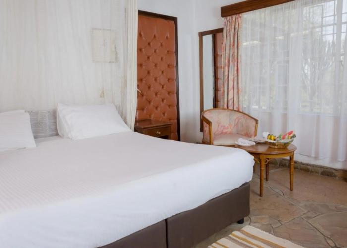 Jacaranda Lake Elementaita Lodge